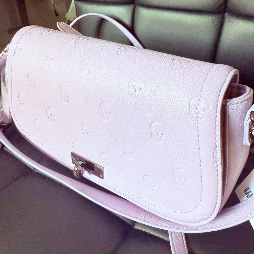 Betsey Johnson Lavender Purple Embossed Skull Crossbody Bag w Shoulder Strap NWT - Picture 11 of 11